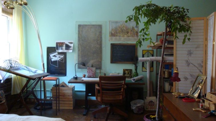 Beth from The Good Guy - Production design by Tommaso Ortino