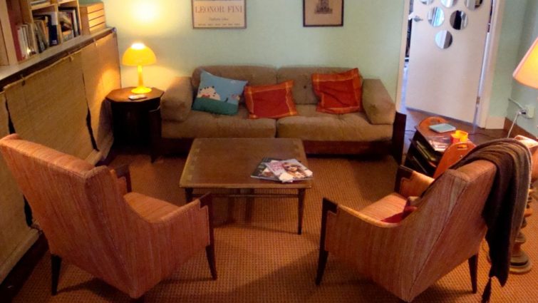 Beth's apartment The Good Guy - Production design by Tommaso Ortino